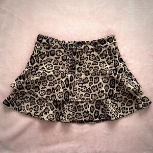 leopard print ruffled mini skirt 🤎